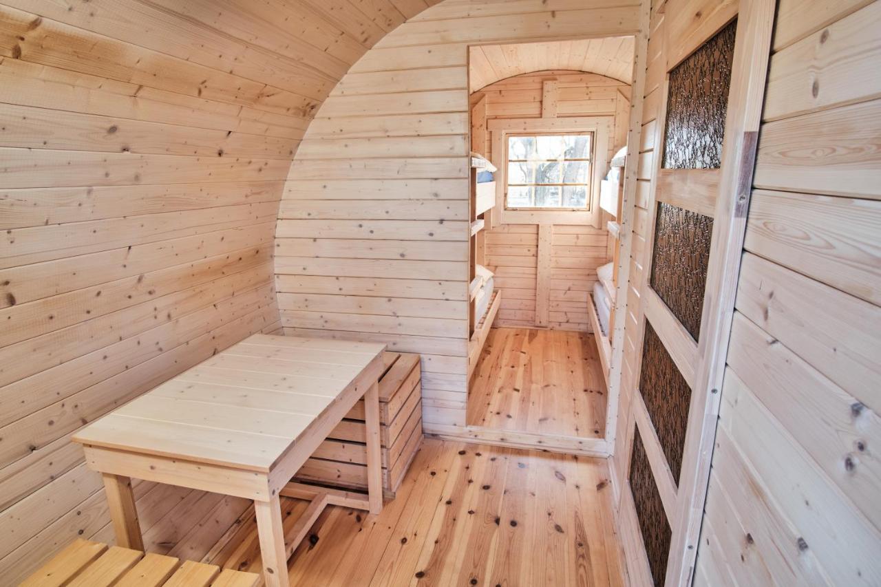 Viking Houses Strnadovsky Mlyn Jesenice (Pribram) Exterior foto